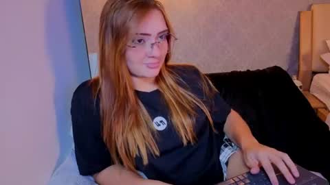 vanessa_foxyy online show from 07-11-26, 08:33