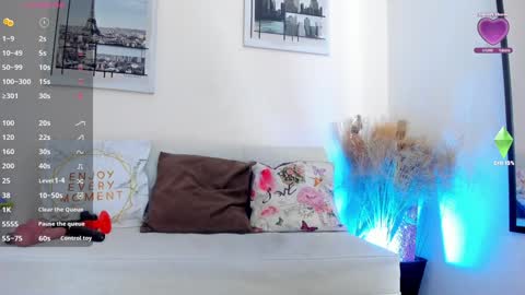 Vanessa online show from 12-11-24, 12:23