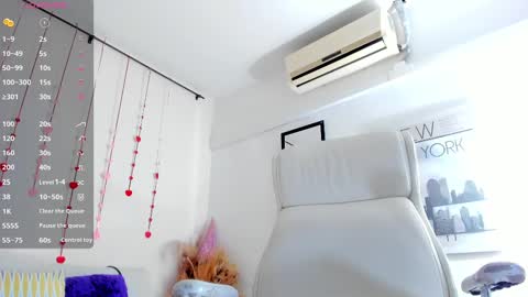 Vanessa online show from 02-15-25, 01:10