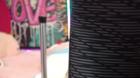 Snapshot of vanessa_love chatting on 01-16-25, 04:07 Vanessa online show from 01-16-25, 04:07