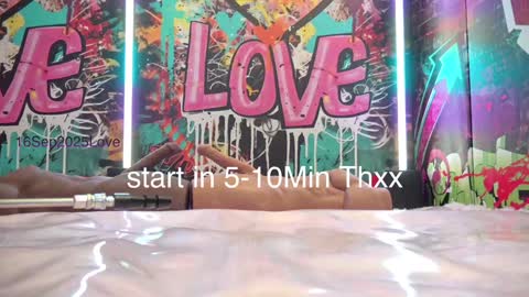 Snapshot of vanessa_love chatting on 09-16-25, 02:18 Vanessa online show from 09-16-25, 02:18