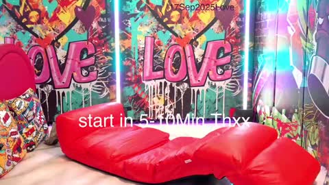 Snapshot of vanessa_love chatting on 09-17-25, 02:19 Vanessa online show from 09-17-25, 02:19