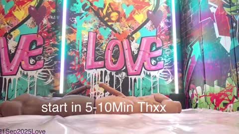 Snapshot of vanessa_love chatting on 09-21-25, 02:19 Vanessa online show from 09-21-25, 02:19