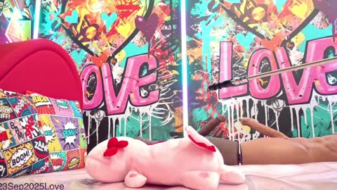 Snapshot of vanessa_love chatting on 09-23-25, 02:20 Vanessa online show from 09-23-25, 02:20