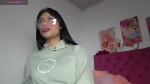 Vanessa  online show from 02-26-25, 05:31