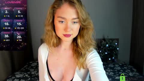Vanessa Maes online show from 12-28-24, 10:55