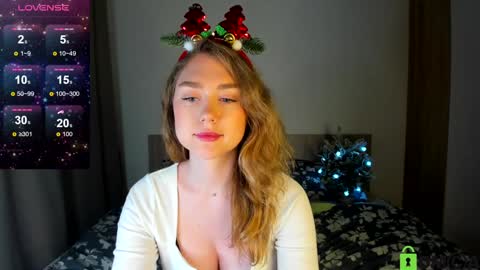 Vanessa Maes online show from 12-29-24, 01:56