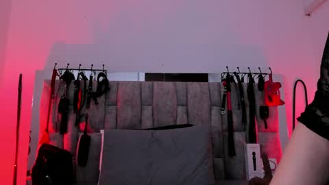 Vanessa online show from 03-12-26, 12:00