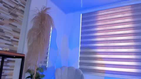 Snapshot of vanessa_novvoa chatting on 01-20-25, 07:04 Vanessa Novvoa online show from 01-20-25, 07:04