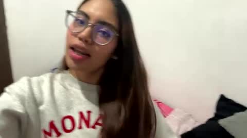 Vanessa pa online show from 06-26-26, 01:10