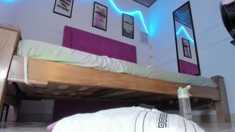 kamila online show from 02-24-25, 05:11