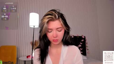 Vanessa Walters online show from 09-17-25, 02:57