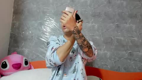 vanessaadol online show from 02-13-25, 09:51