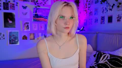 Vanessa online show from 04-30-26, 08:57