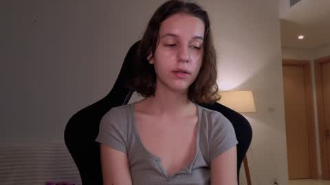 Snapshot of vanessabayer chatting on 12-07-24, 09:44 vanessa online show from 12-07-24, 09:44