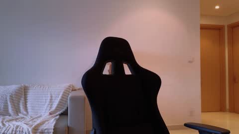 Snapshot of vanessabayer chatting on 12-24-24, 12:00 vanessa online show from 12-24-24, 12:00