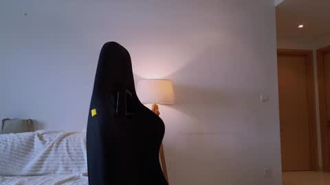 Snapshot of vanessabayer chatting on 12-27-24, 02:36 vanessa online show from 12-27-24, 02:36