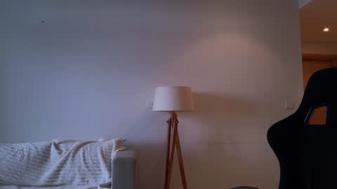 Snapshot of vanessabayer chatting on 12-27-24, 08:45 vanessa online show from 12-27-24, 08:45