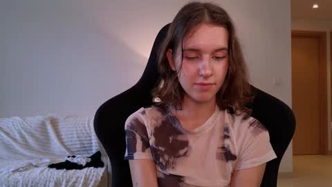 Snapshot of vanessabayer chatting on 12-28-24, 07:33 vanessa online show from 12-28-24, 07:33