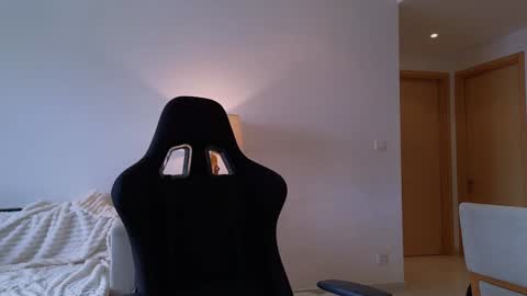 Snapshot of vanessabayer chatting on 12-29-24, 04:48 vanessa online show from 12-29-24, 04:48