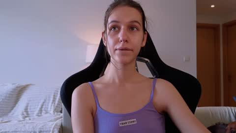 Snapshot of vanessabayer chatting on 01-05-25, 02:06 vanessa online show from 01-05-25, 02:06