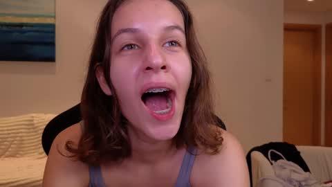 Snapshot of vanessabayer chatting on 01-24-25, 10:08 vanessa online show from 01-24-25, 10:08