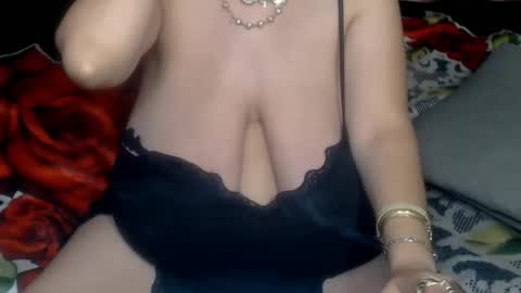 Vanessa HUGE BOOBS online show from 12-30-24, 01:26