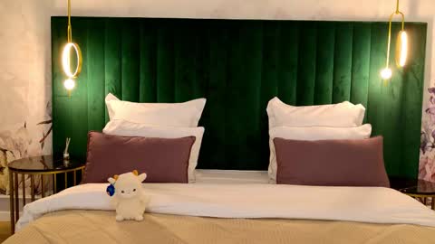 Snapshot of vanessafields chatting on 03-16-26, 03:27 Vanessa online show from 03-16-26, 03:27