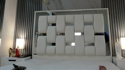 Vanessa Hard online show from 09-14-25, 03:11