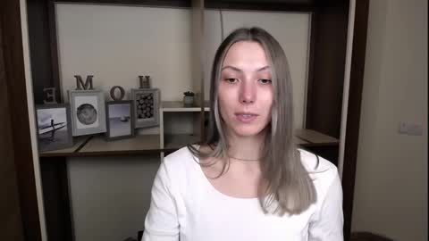 Vanessa online show from 03-04-26, 04:02