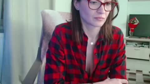 Vanessa online show from 12-22-24, 07:21