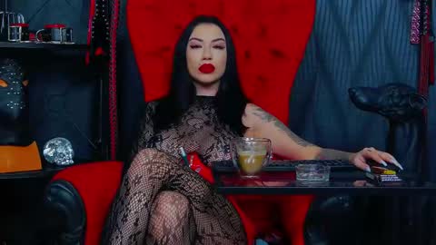 Miss Vanessa online show from 02-18-25, 01:00