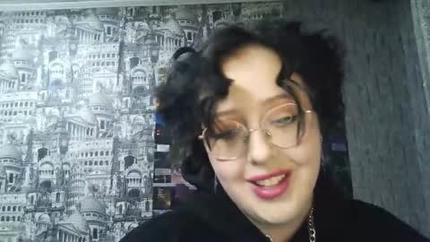 vanessashadow online show from 11-19-25, 05:24