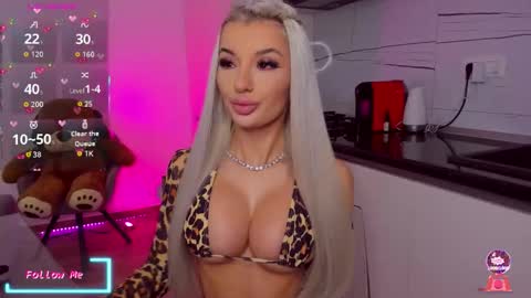 Vanessa online show from 01-17-26, 03:28