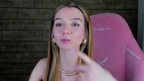 VanessaVienne online show from 01-16-26, 04:11