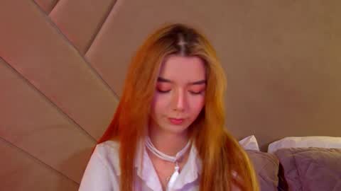 VanessaVienne online show from 03-03-26, 04:24