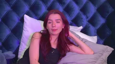 VanessaVienne online show from 05-19-26, 02:18