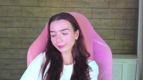 VanessaVienne online show from 06-15-26, 04:09