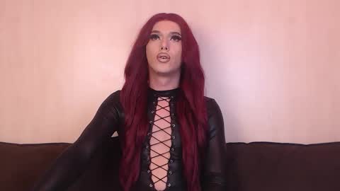 Snapshot of vanessaviperr chatting on 10-25-25, 09:09 Vanessa online show from 10-25-25, 09:09