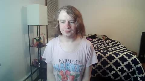 Snapshot of vanfairy526 chatting on 03-22-26, 09:56 vanfairy526 online show from 03-22-26, 09:56