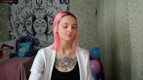 Adelina online show from 12-19-24, 12:56