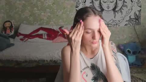 Snapshot of vanilla_arya chatting on 03-16-26, 11:36 Adelina online show from 03-16-26, 11:36