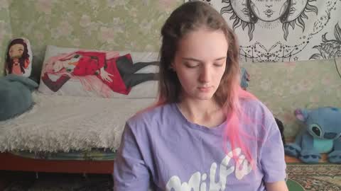 Snapshot of vanilla_arya chatting on 03-31-26, 09:32 Adelina online show from 03-31-26, 09:32