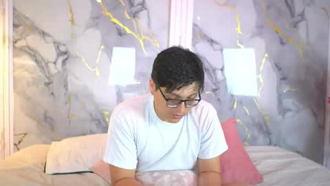 vanilla_hot_ online show from 10-13-25, 07:36