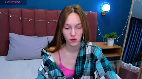 Sofia online show from 01-30-25, 01:33