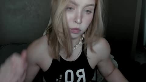 Snapshot of vanillalivitski chatting on 09-16-25, 11:11 Vanilla online show from 09-16-25, 11:11