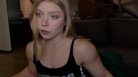 Vanilla online show from 11-18-25, 01:59