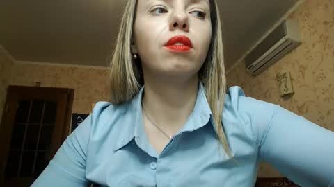 VanillaMuffin online show from 02-09-25, 01:03