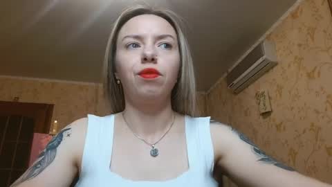 VanillaMuffin online show from 05-07-26, 12:10