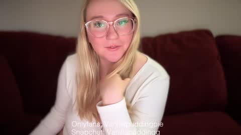 vanillapuddingpie online show from 12-06-24, 04:58